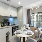 Sleek 1-Bedroom Getaway In Zada Tower