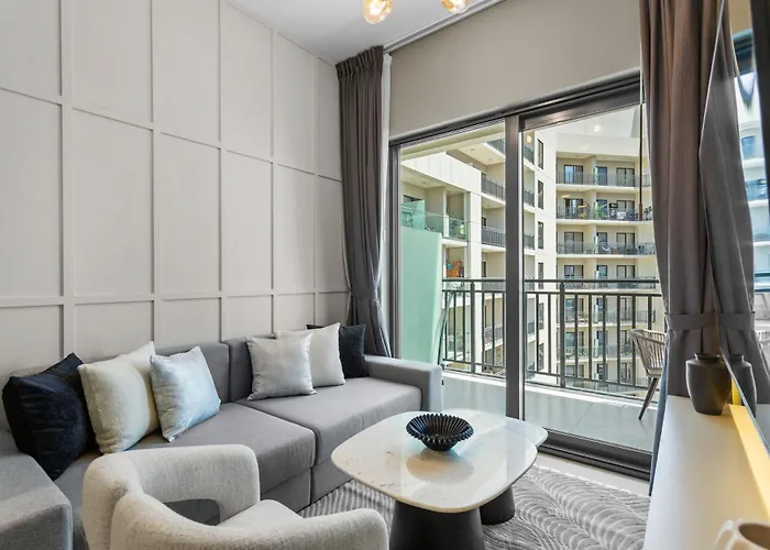 Sleek 1-Bedroom Getaway In Zada Tower