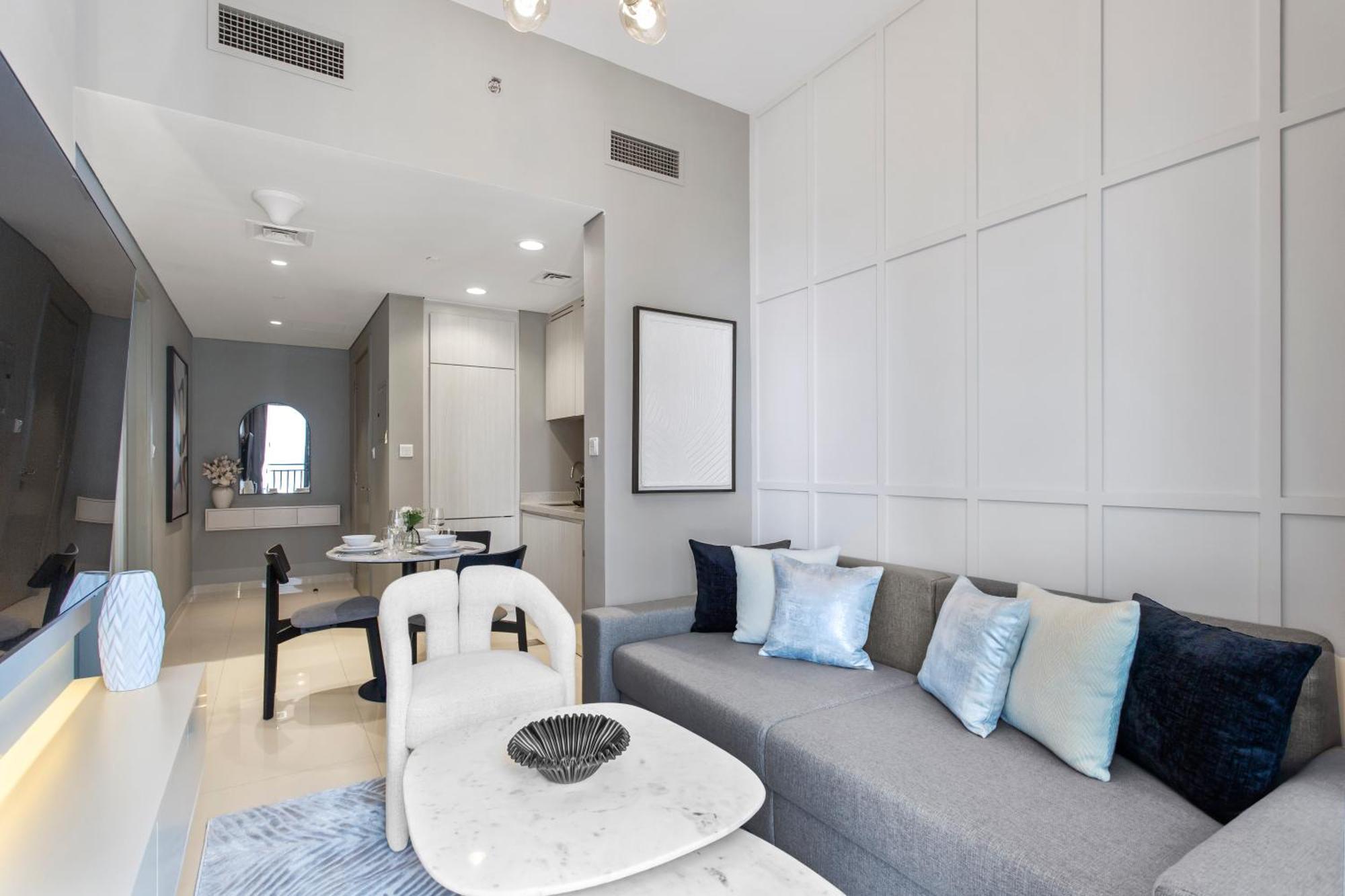 Sleek 1-Bedroom Getaway In Zada Tower Apartment