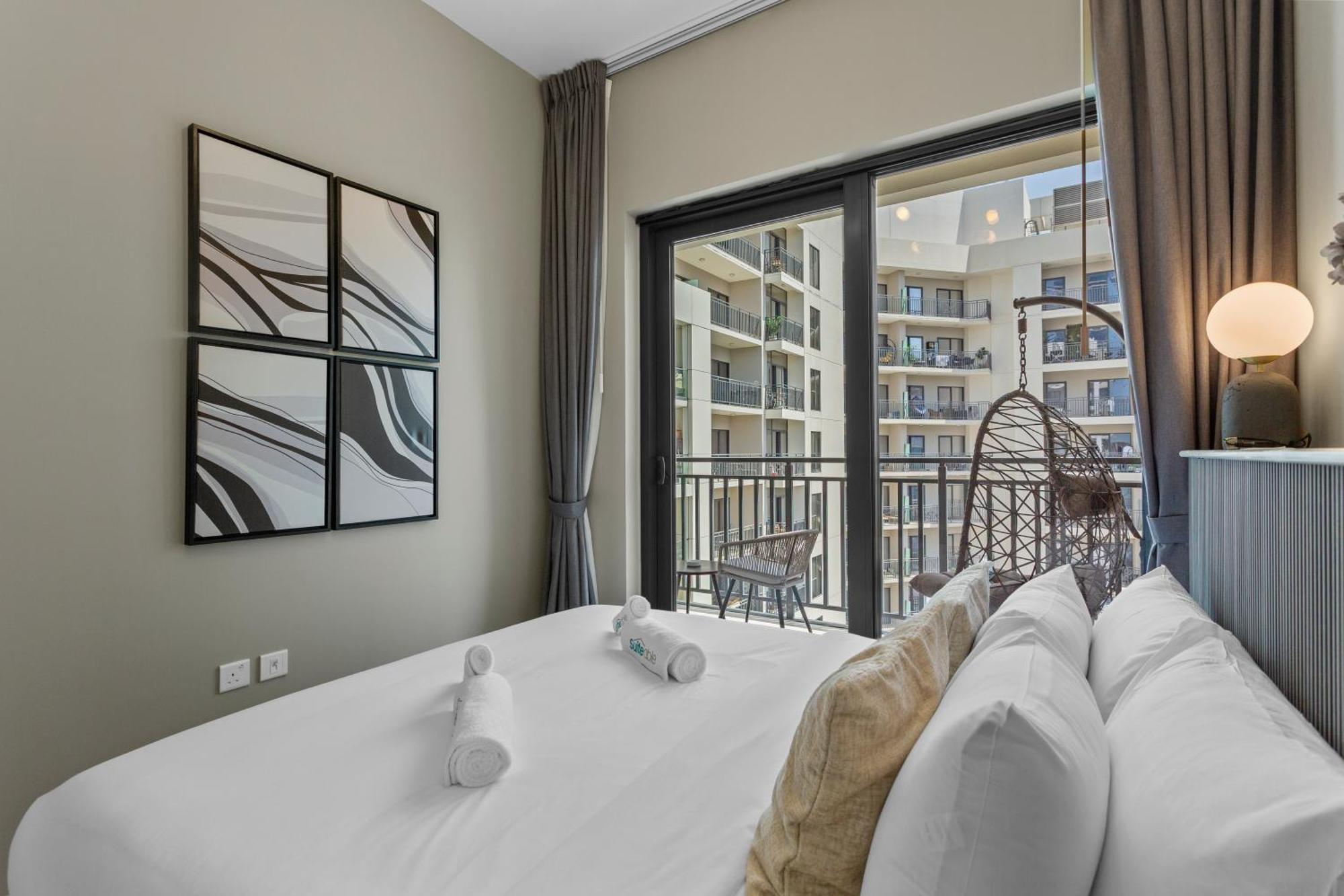 Sleek 1-Bedroom Getaway In Zada Tower Dubai